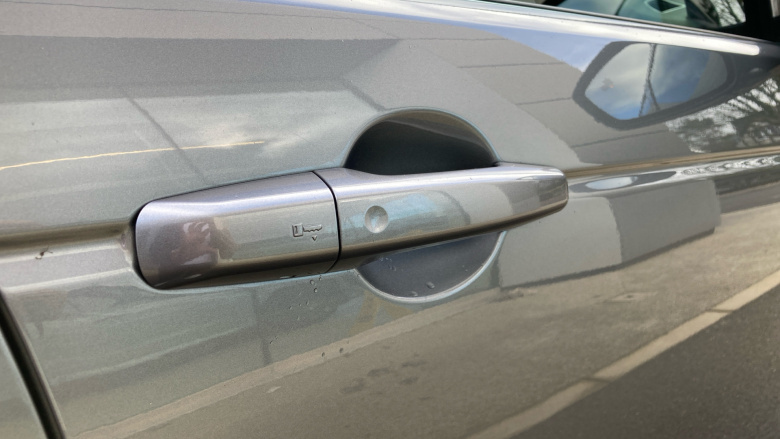 Land Rover Discovery Sport 2.0 D240 R-Dynamic HSE 5dr Auto Diesel Station Wagon